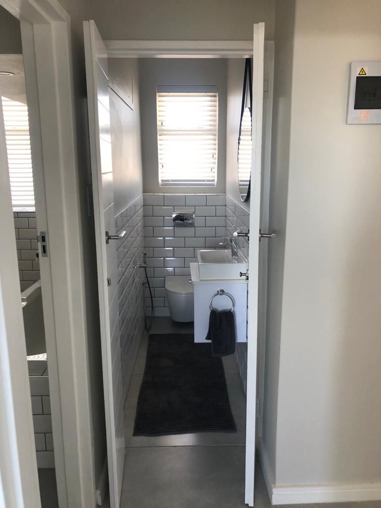 To Let 2 Bedroom Property for Rent in Sea Point Western Cape